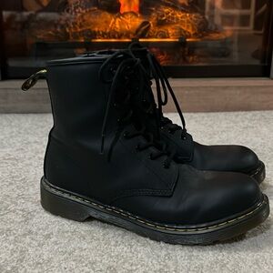 Dr. Martens YOUTH 1460 SOFTY T LEATHER LACE UP BOOTS